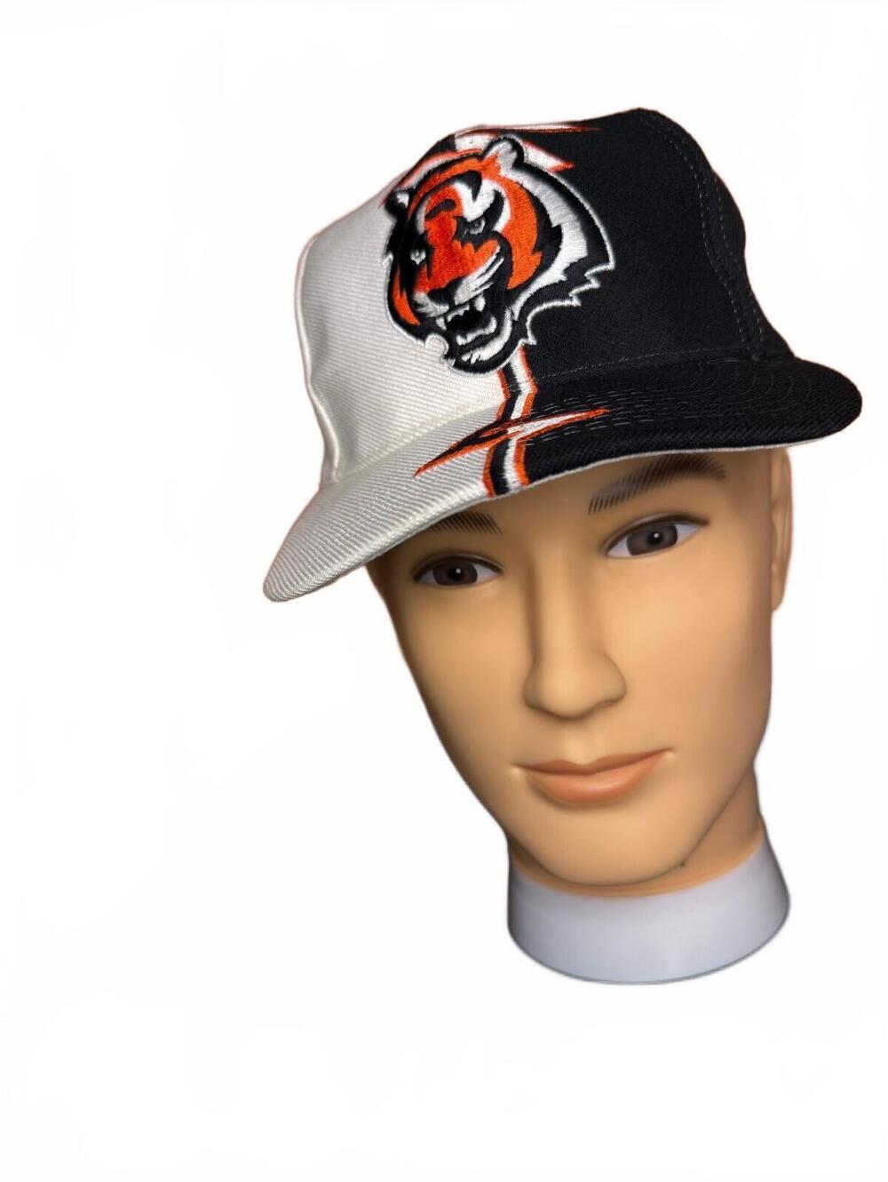 Rare Limited Edition Pro Vintage Cincinnati Bengals NFL adjustable Hat Starter
